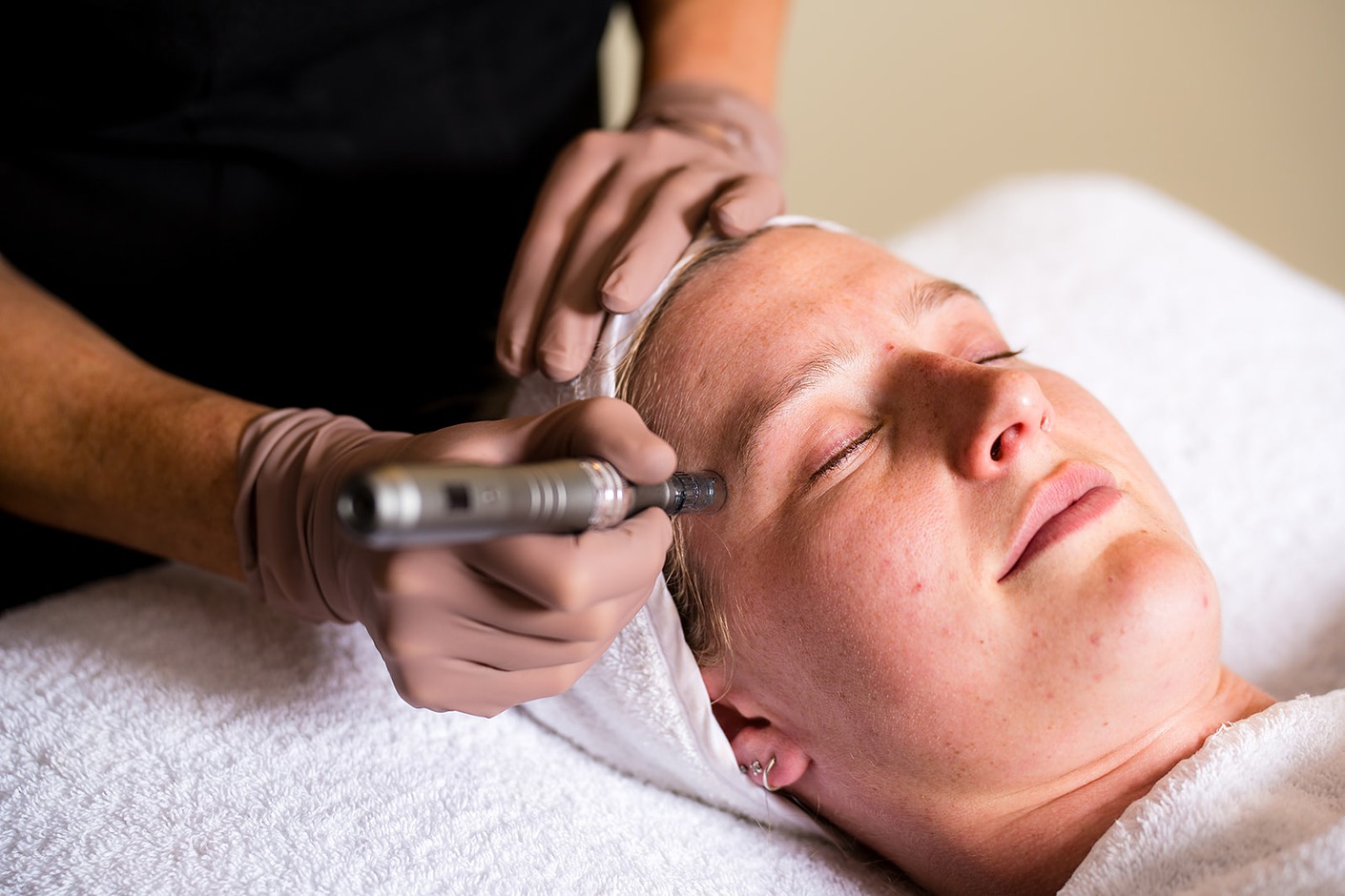 Dermatech Refresher Facial