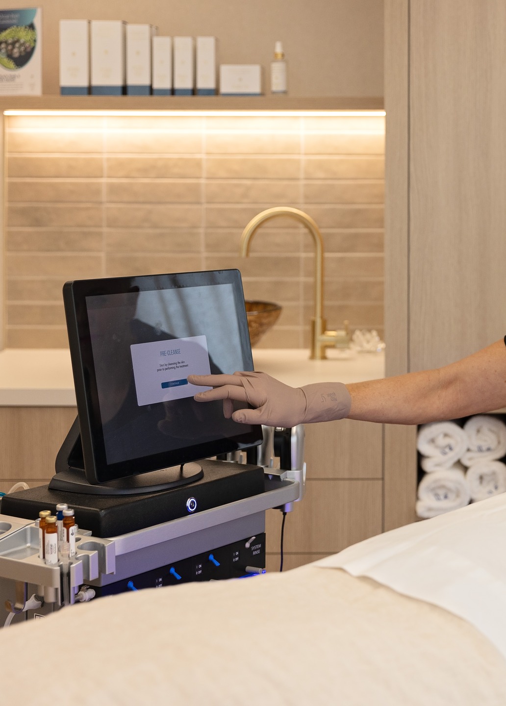 Hydrafacial Hydrafillic with Pep9 Booster